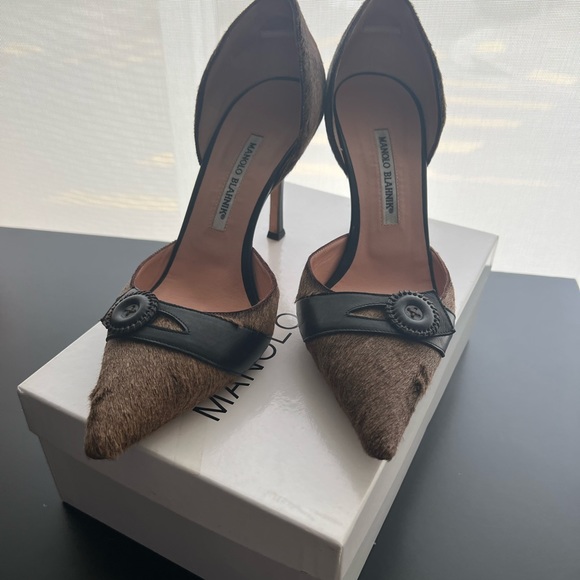 COPY-4 inch heels Manolo Blahnik’s size 40 1/2 fits about a 9 1/2 size 10 NO BOX - Picture 2 of 13